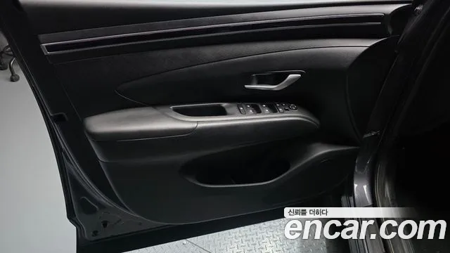 Hyundai Tucson Tucson (NX4) Дизель 2.0 4WD — Фото автомобиля 23
