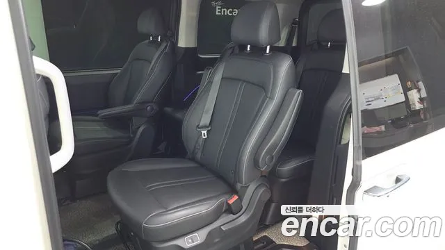 Hyundai Staria Staria L3.5 Lounge 9 мест — Фото автомобиля 9