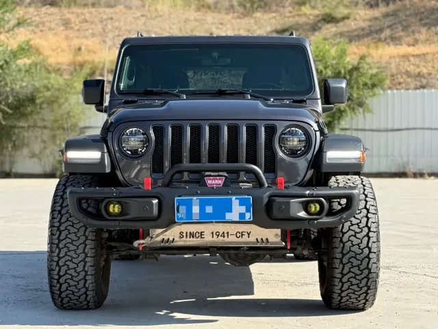 Jeep Wrangler — Фото автомобиля 2