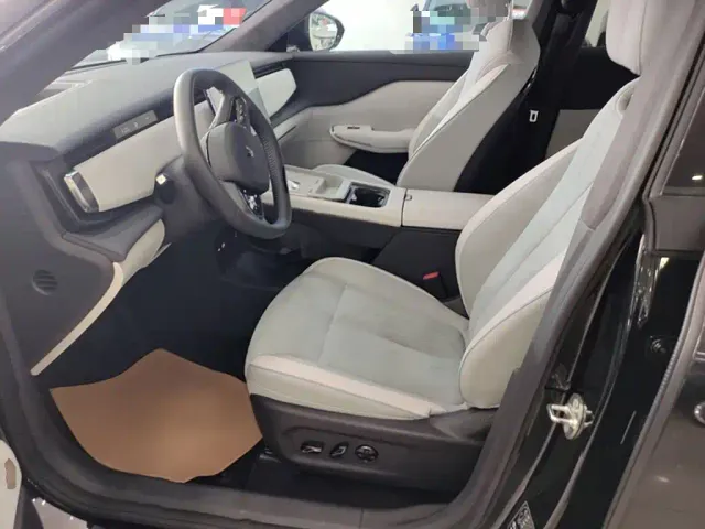 Voyah Auto Voyah Zhiyin 2024 Long Range Super Charging Edition — Фото автомобиля 14
