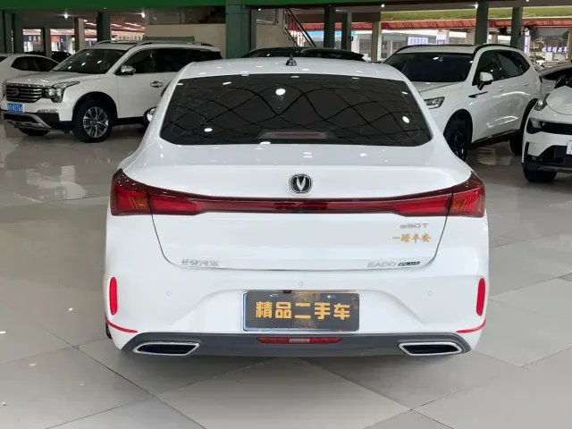 Changan Eado — Фото автомобиля 5
