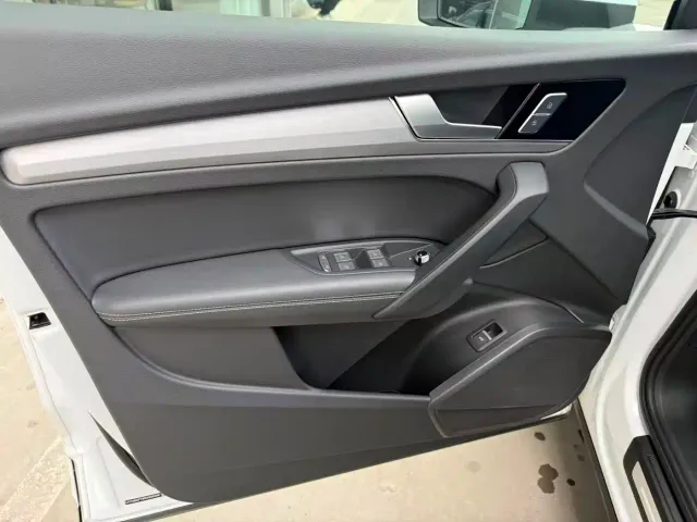 Audi Audi Q5L 2024 Model 40 TFSI Fashion Dynamic — Фото автомобиля 5