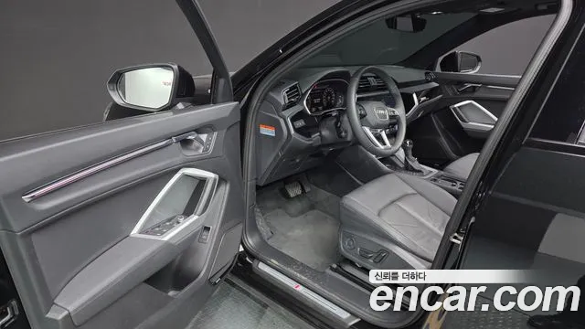 Audi Q3 40 TFSI quattro Premium — Фото автомобиля 6