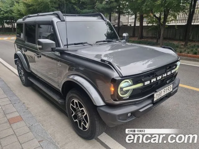 Ford Bronco 6th Gen — Фото автомобиля 2