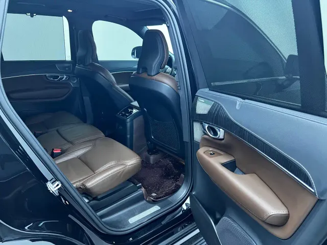 Volvo XC90 — Фото автомобиля 18