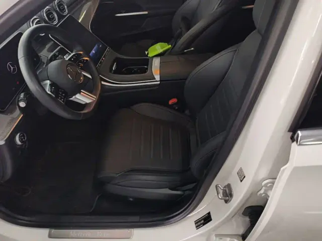 Mercedes-Benz C-Class — Фото автомобиля 14
