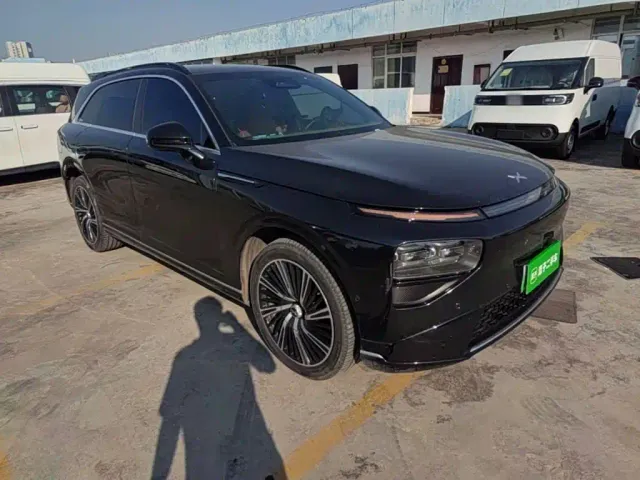 Xpeng G9 — Фото автомобиля 3