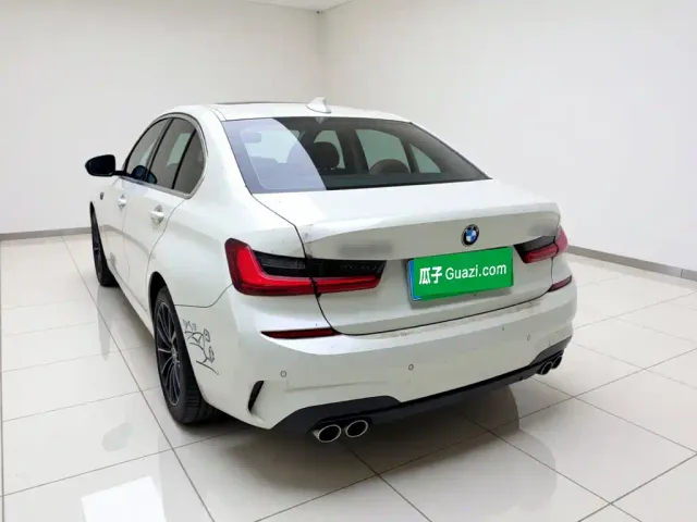 BMW 3 Series — Фото автомобиля 4