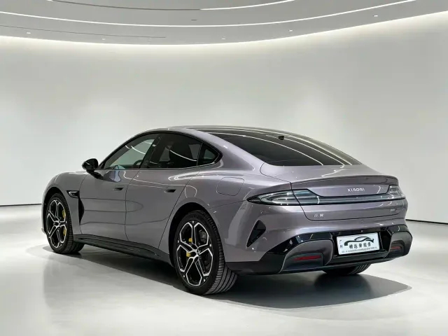 Xiaomi SU7 — Фото автомобиля 26