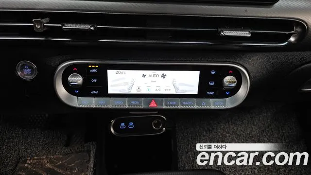 Genesis GV60 — Фото автомобиля 19