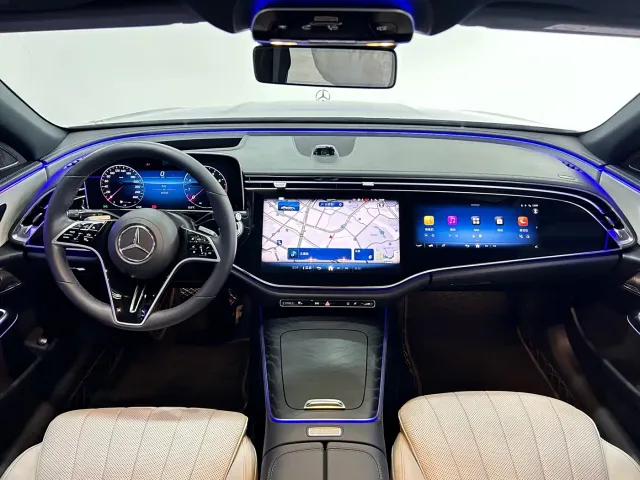 Mercedes-Benz E-Class — Фото автомобиля 12
