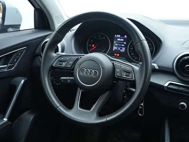 Audi Q2L — Фото автомобиля 19