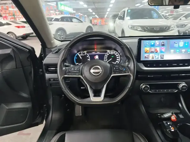 Nissan Sylphy — Фото автомобиля 10