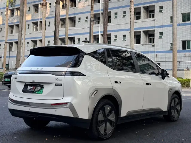 GAC Aion Y — Фото автомобиля 6