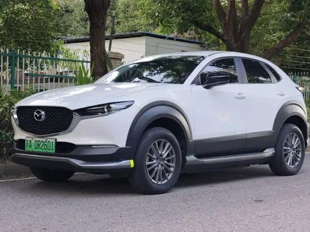 Фотография автомобиля — Mazda CX-30 EV