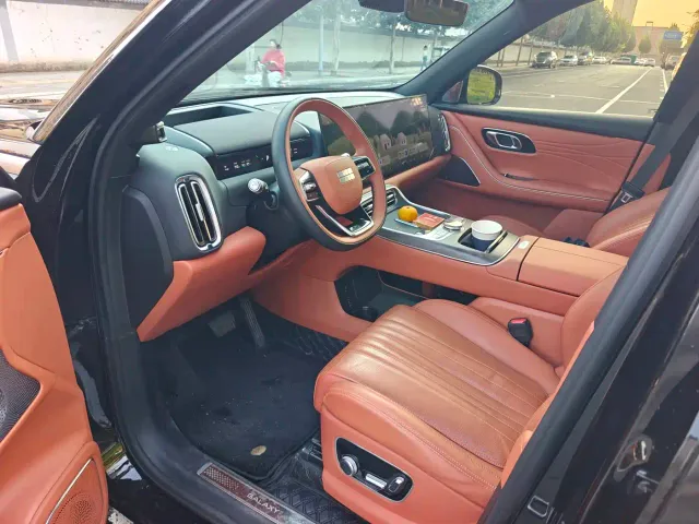 Geely Galaxy M9 — Фото автомобиля 8