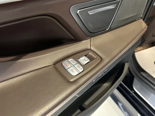 BMW 7 Series — Фото автомобиля 21