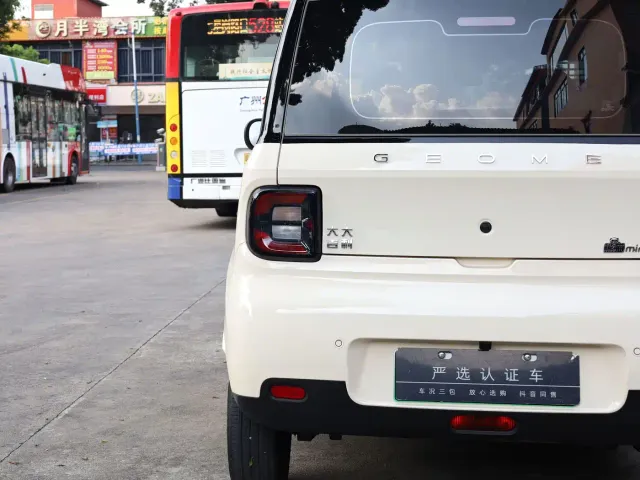 Geely Panda — Фото автомобиля 21