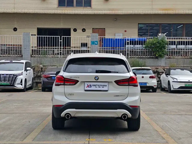 BMW X1 — Фото автомобиля 7