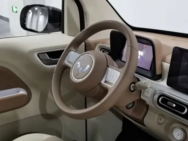 Wuling Hongguang Mini EV — Фото автомобиля 22