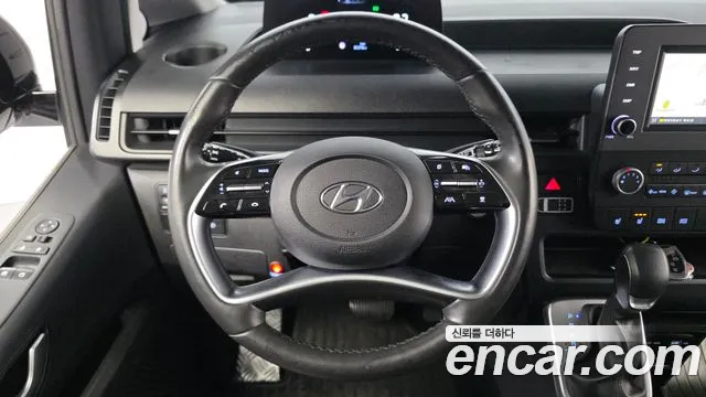 Hyundai Staria Staria L3.5 Инвалидная коляска Подъёмник/Slope — Фото автомобиля 13