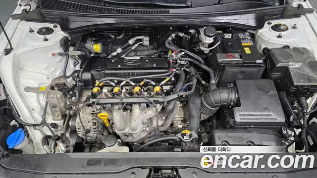 Hyundai Avante CN7 — Фото автомобиля 6
