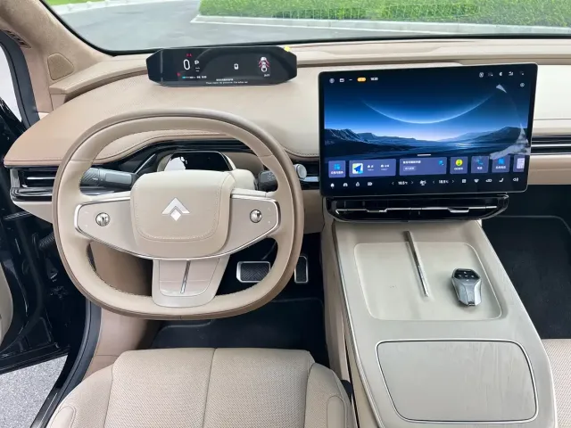 GAC Hyptec HT — Фото автомобиля 20
