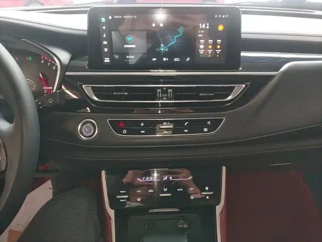 Changan CS75 — Фото автомобиля 12