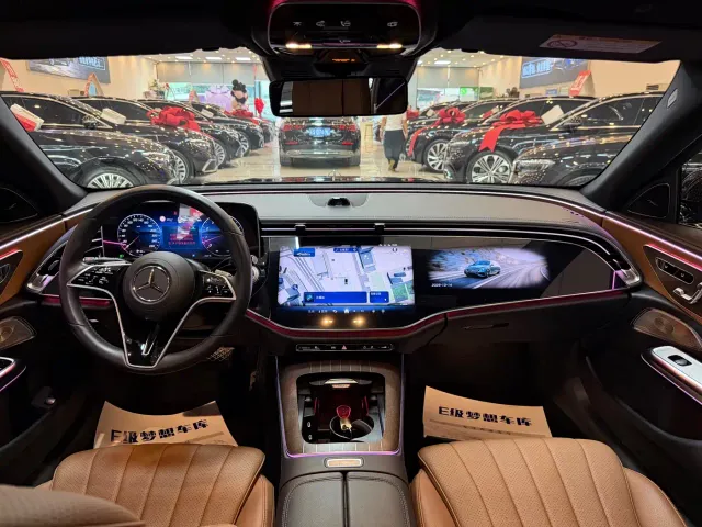 Mercedes-Benz E-Class — Фото автомобиля 8