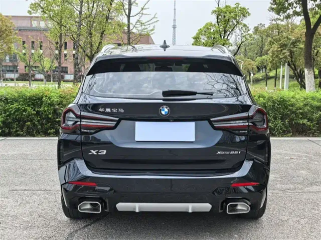 BMW X3 — Фото автомобиля 5