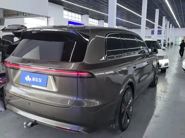 Li Auto L9 — Фото автомобиля 3