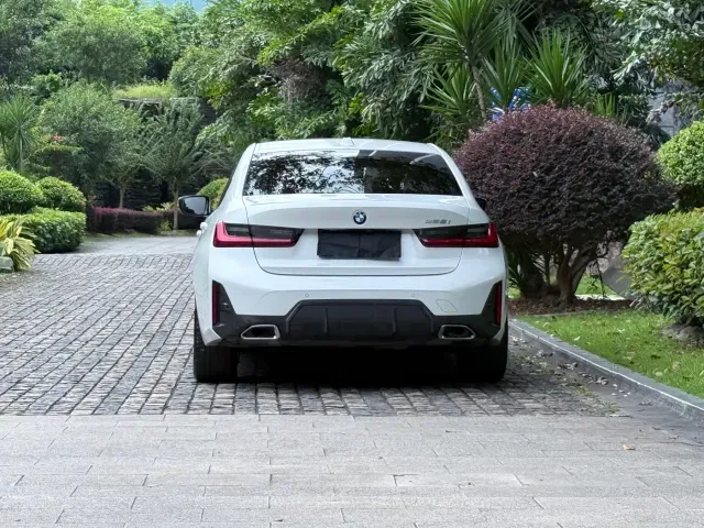 BMW 3 Series — Фото автомобиля 4