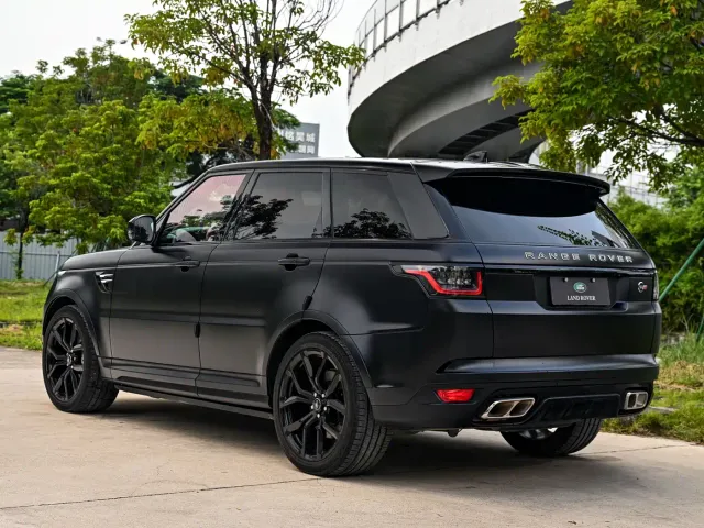 Land Rover Range Rover Sport — Фото автомобиля 3