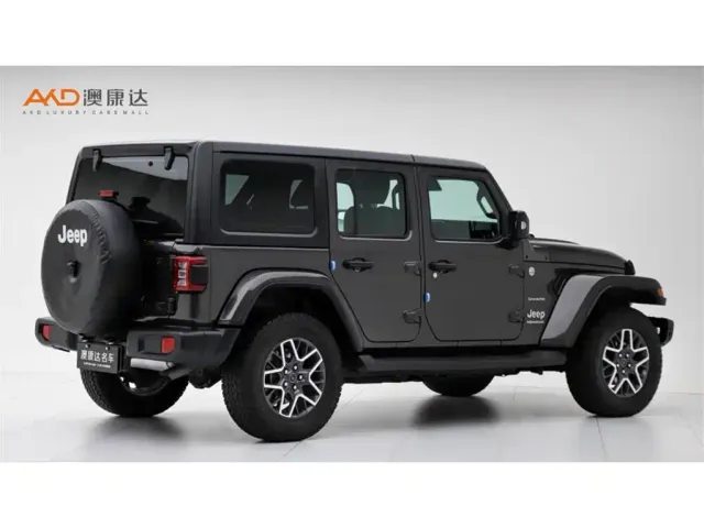 Jeep Wrangler — Фото автомобиля 3