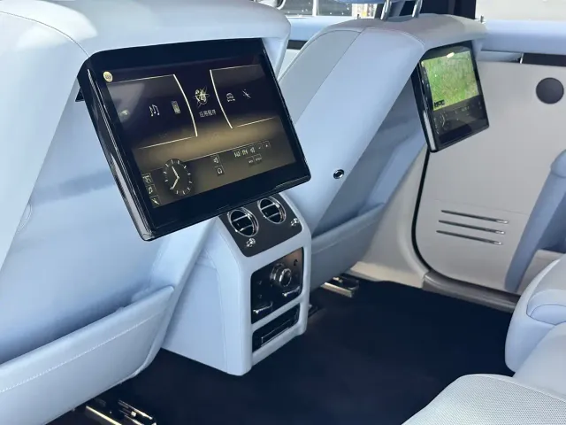 Rolls-Royce Ghost — Фото автомобиля 20