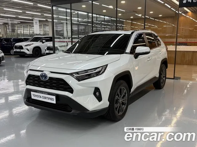 Фотография автомобиля — Toyota RAV4 Generation 5
