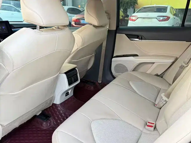 Toyota Camry — Фото автомобиля 7