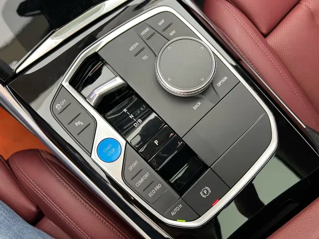 BMW i3 — Фото автомобиля 14
