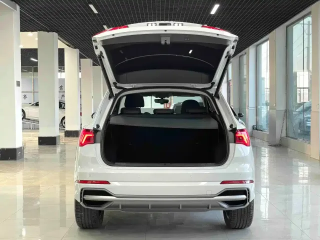 Audi Q3 — Фото автомобиля 16