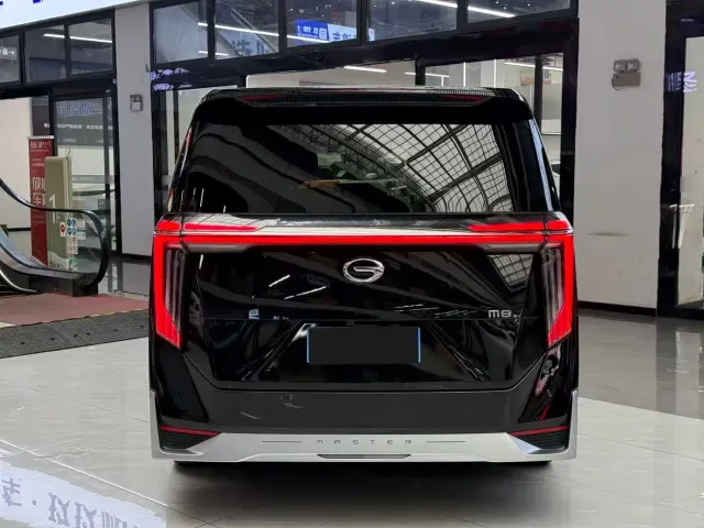 GAC Trumpchi M8 — Фото автомобиля 9