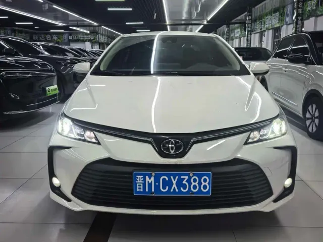 Toyota Corolla — Фото автомобиля 2