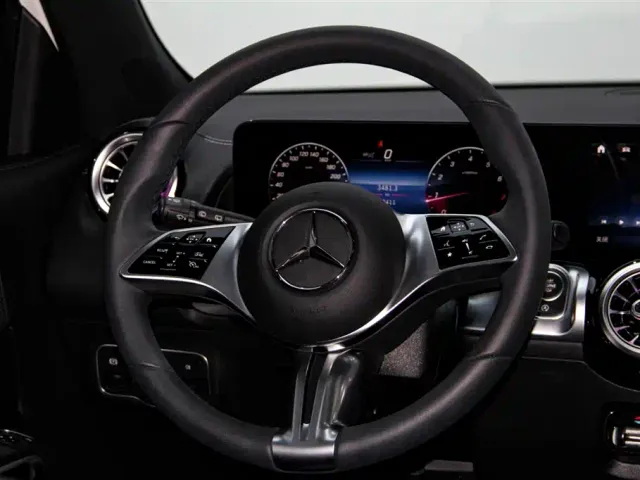 Mercedes-Benz GLB-Class — Фото автомобиля 15