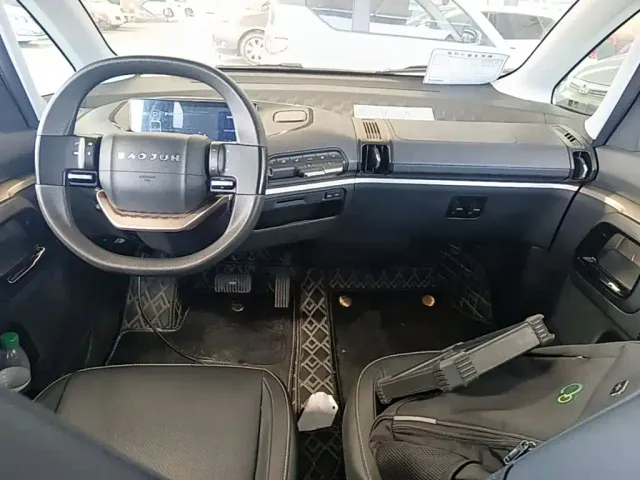 Baojun KiWi EV — Фото автомобиля 9