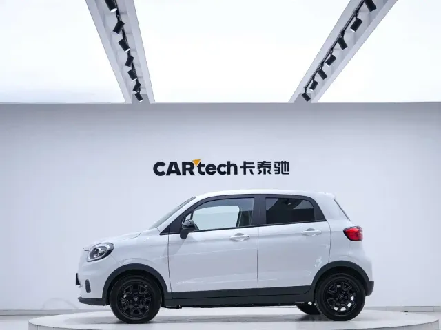 Leapmotor T03 — Фото автомобиля 3