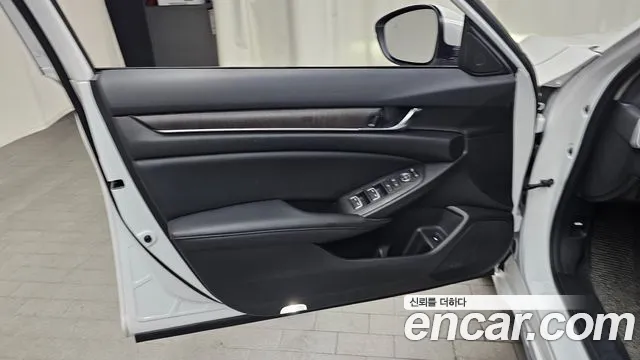 Honda Accord Accord 10 поколение 1.5 Turbo — Фото автомобиля 21