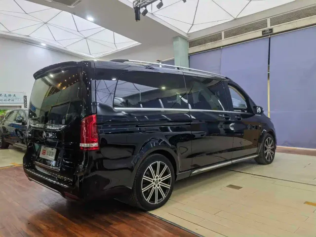 Mercedes-Benz V-Class — Фото автомобиля 18