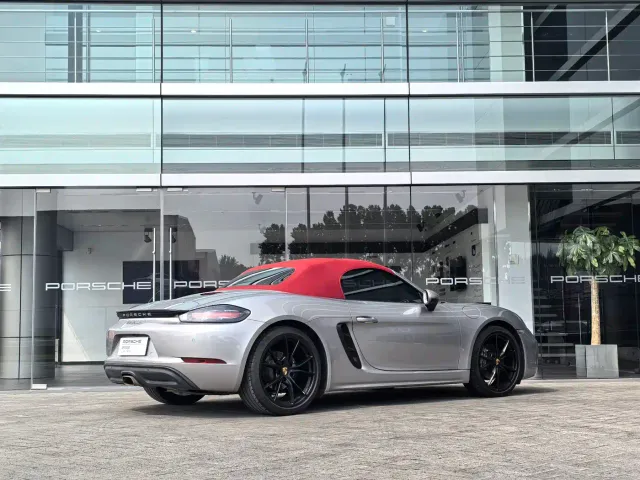 Porsche 718 — Фото автомобиля 6