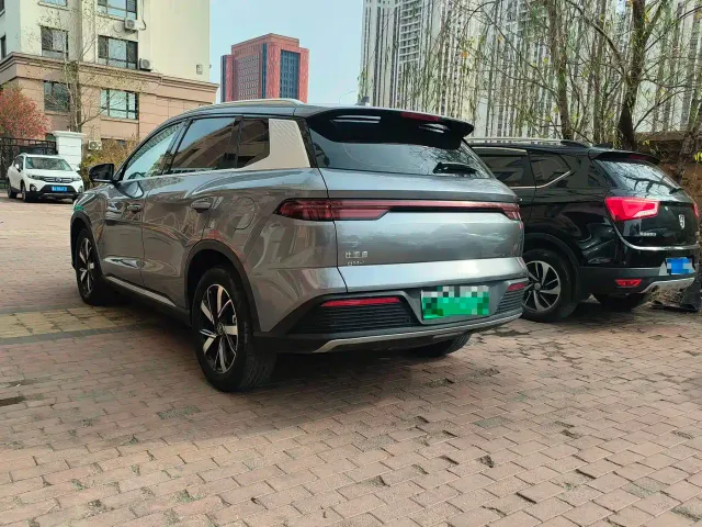 BYD Song Pro — Фото автомобиля 8