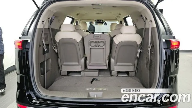 Kia Canival Carnival 4 поколение 11 мест Prestige — Фото автомобиля 20