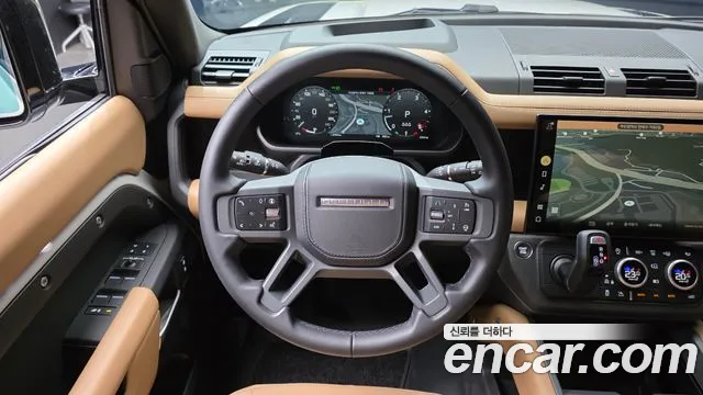 Land Rover Defender — Фото автомобиля 19
